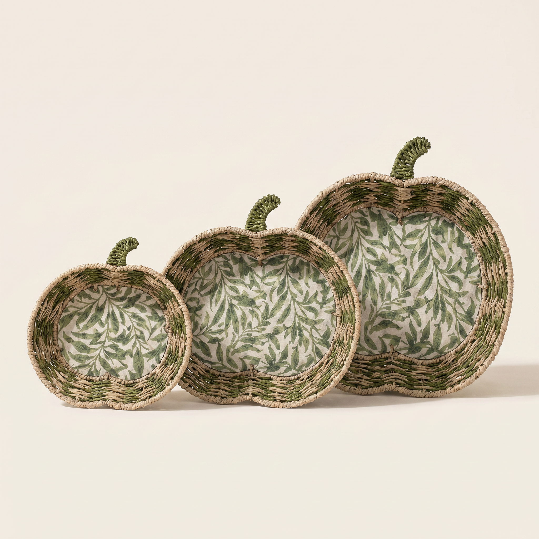 Green Leaf Apple Woven Tray