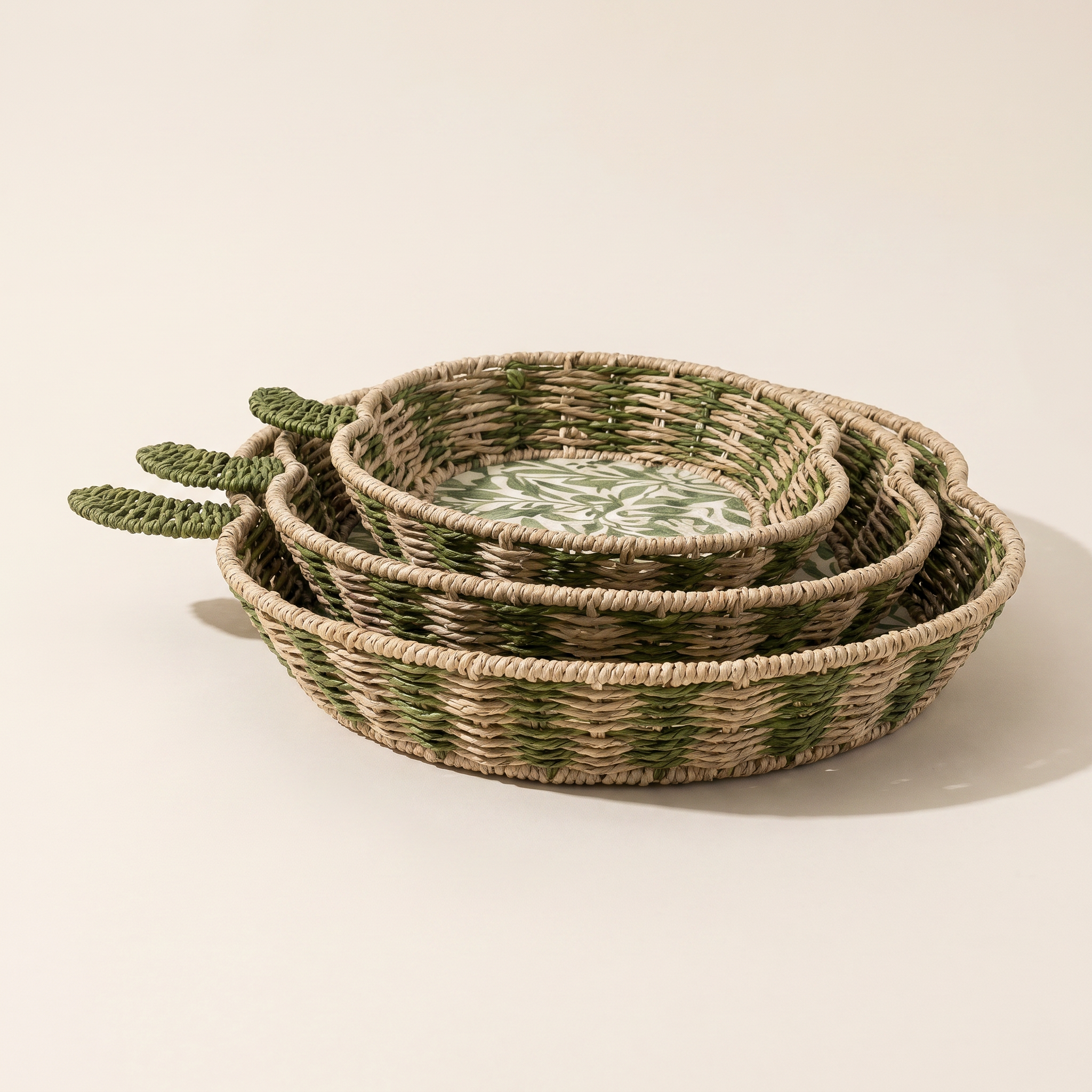 Green Leaf Apple Woven Tray